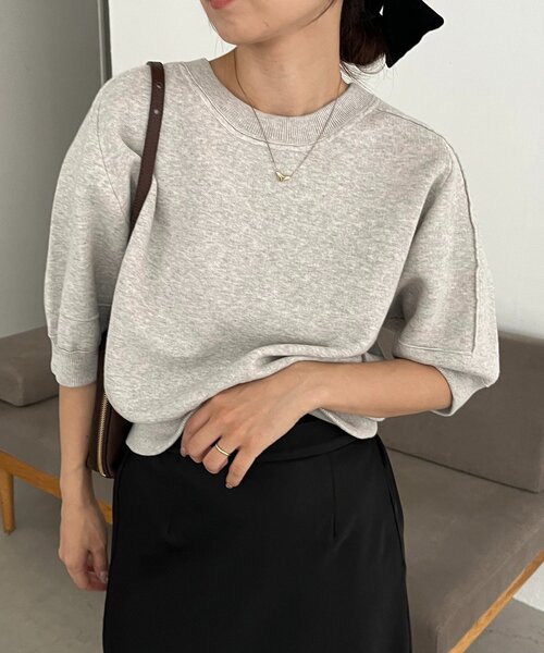 CAPRICIEUX LE'MAGE(カプリシューレマージュ)の「スウェットライク半袖ニット(ニット/セーター・レディース・ライトグレー/レッド/ブラック・FREE)」の4枚目の写真