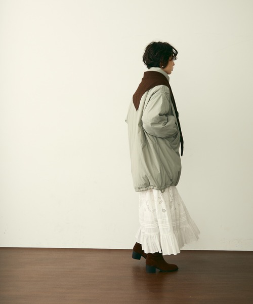 Trish（トリッシュ）の「蓄熱中綿ボリュームコート（ダウンジャケット/コート・レディース・ブラック/カーキ/アイボリー・MEDIUM）」の21枚目の写真