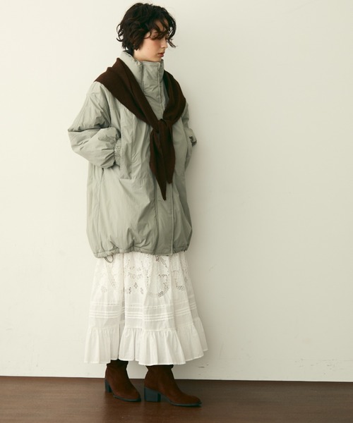 Trish（トリッシュ）の「蓄熱中綿ボリュームコート（ダウンジャケット/コート・レディース・ブラック/カーキ/アイボリー・MEDIUM）」の17枚目の写真