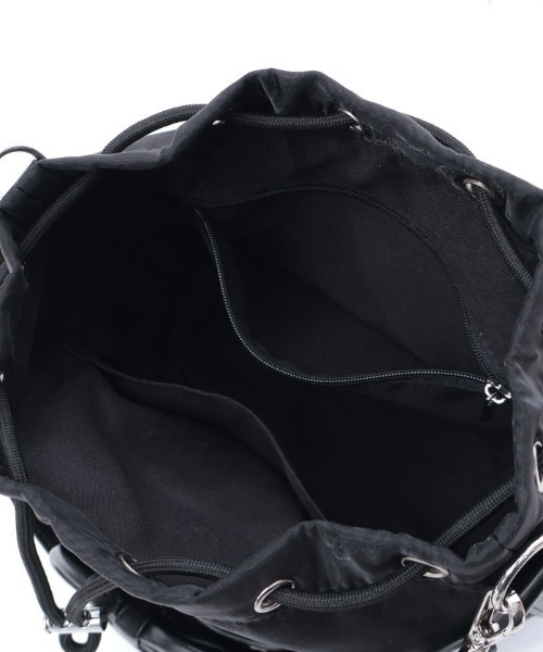 axes femme POETIQUE（アクシーズファムポエティック）の「キンチャクショルダーバッグ（ショルダーバッグ・レディース・ブラック/グレー・FREE）」の11枚目の写真