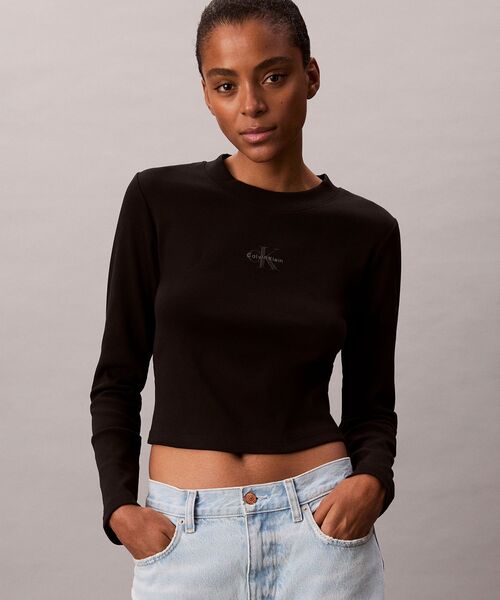 Calvin Klein(カルバン・クライン)の「ロングスリーブモノグラムベビーTシャツ(Tシャツ/カットソー・レディース・ブラック/ホワイト/バイオレット/モーブ系/ダークパープル/ライトアッシュグレー・M/S/XS/XXS)」の20枚目の写真