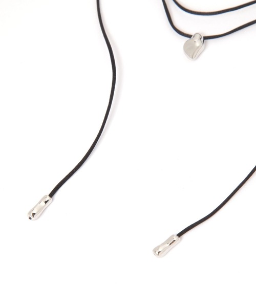 LEPSIM（レプシィム）の「プチモチーフコードチョーカー　587100（ネックレス・レディース・ゴールド/シルバー・ONE SIZE）」の4枚目の写真