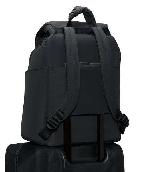 NIKE(ナイキ)の「NIKE/ナイキ ワン/バックパック (25L)(バックパック/リュック・レディース・ブラック・FREE)」の9枚目の写真