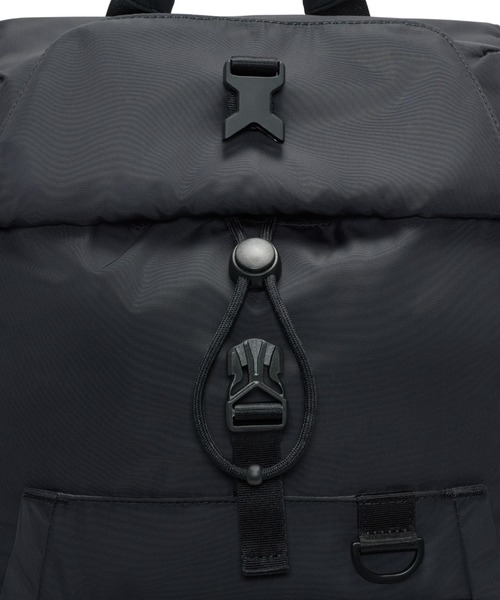 NIKE（ナイキ）の「NIKE/ナイキ ワン/バックパック (25L)（バックパック/リュック・レディース・ブラック・FREE）」の7枚目の写真