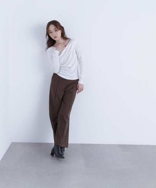 NATURAL BEAUTY BASIC（ナチュラルビューティーベーシック）の「◇ドレープネックカットソー（Tシャツ/カットソー・レディース・チャコールグレー/ダークブラウン/オフホワイト・FREE）」の17枚目の写真