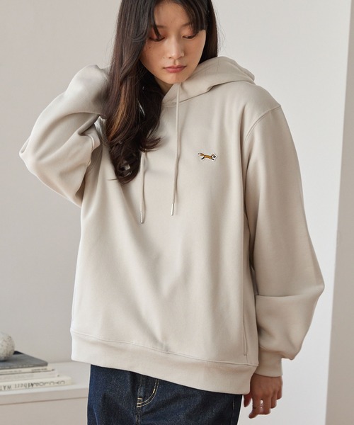 PENNEYS（ぺニーズ）の「PENNEYS/ペニーズ 別注 THE FOX ロゴ ワンポイント刺繍 オーバーサイズシームポケットプルオーバーパーカー（パーカー・レディース・ナチュラル/ライトグレー/ワイン/ブラウン系/ブラック/ネイビー・S/L/M）」の12枚目の写真