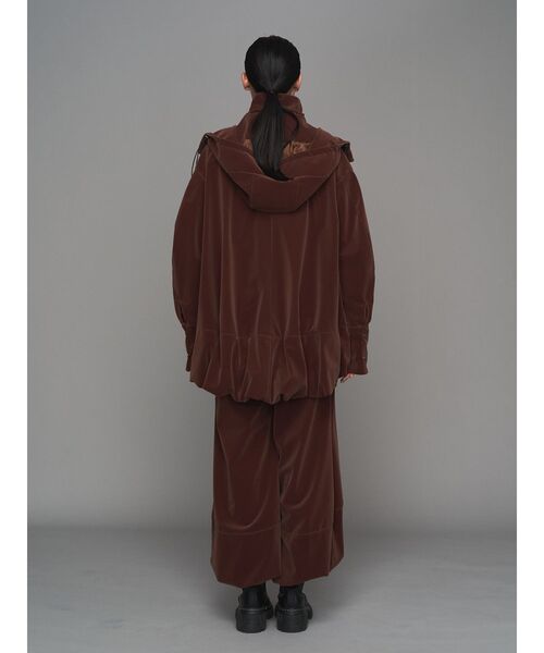 UN3D.（アンスリード）の「VELVET HEM GATHER HOOD CT / ベルベットヘムギャザーフードコート（その他アウター・レディース・キャメル/ブラック・FREE）」の7枚目の写真