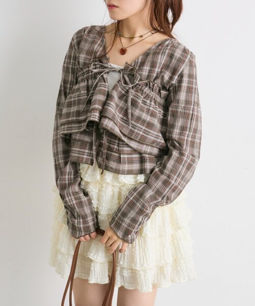 w closet（ダブルクローゼット）の「【25AW】マルチウェイ長袖ブラウス（シャツ/ブラウス・レディース・ブラック/アイボリー/ブルー/ブラウン/グリーン/ピンク・FREE）」の4枚目の写真