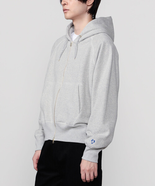 ORCIVAL（オーシバル）の「ORCIVAL | 〈別注〉コットン裏毛 フルジップパーカー MEN（パーカー・メンズ・グレー/オフホワイト/ベージュ・4/5/3）」の15枚目の写真