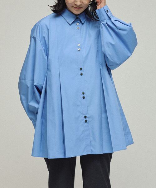 Firsthand（ファーストハンド）の「Firsthand/ファーストハンド ボックス タック バルーンスリーブ ロングスリーブシャツ / チュニック丈ブラウス（シャツ/ブラウス・レディース・サックスブルー/ブラック/ホワイト・ﾌﾘ-）」の3枚目の写真