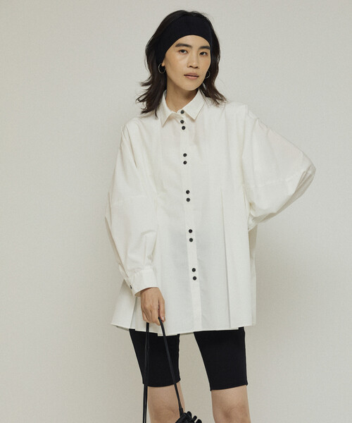 Firsthand（ファーストハンド）の「Firsthand/ファーストハンド ボックス タック バルーンスリーブ ロングスリーブシャツ / チュニック丈ブラウス（シャツ/ブラウス・レディース・サックスブルー/ブラック/ホワイト・ﾌﾘ-）」の12枚目の写真