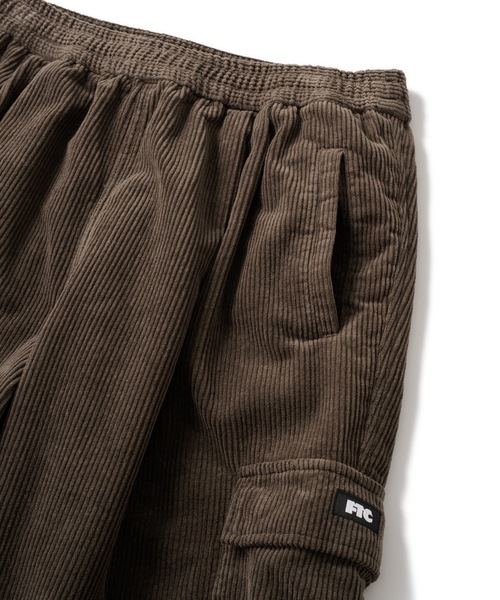 FTC(エフティーシー)の「CORDUROY CARGO PANT(その他パンツ・メンズ・タン/ブラック/ネイビー/チャコール・LARGE/MEDIUM/SMALL/X-LARGE)」の17枚目の写真