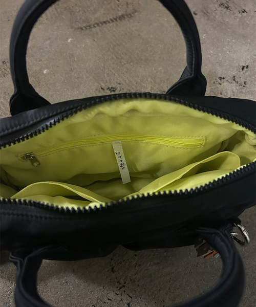 cheek(BAG)(チーク)の「【cheek / チーク】ダブルポケット3WAYボストンバッグ/C25008/ボストン/3WAYユニセックス【WEB限定】(ボストンバッグ・レディース・ブラック/カーキ/ベージュ/グレー・フリー)」の9枚目の写真