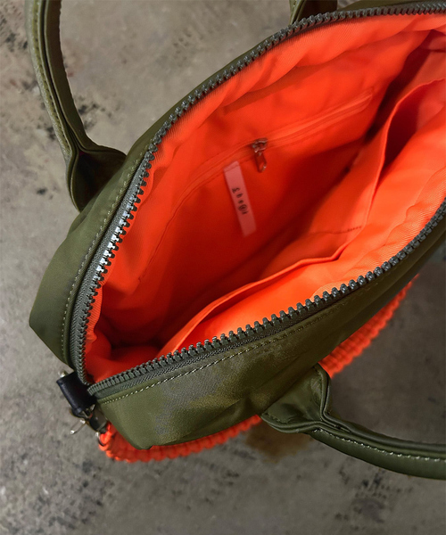 cheek(BAG)(チーク)の「【cheek / チーク】ダブルポケット3WAYボストンバッグ/C25008/ボストン/3WAYユニセックス【WEB限定】(ボストンバッグ・レディース・ブラック/カーキ/ベージュ/グレー・フリー)」の13枚目の写真