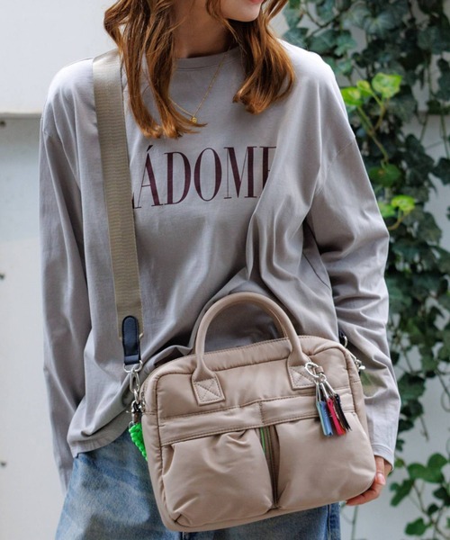 cheek(BAG)(チーク)の「【cheek / チーク】ダブルポケット3WAYボストンバッグ/C25008/ボストン/3WAYユニセックス【WEB限定】(ボストンバッグ・レディース・ブラック/カーキ/ベージュ/グレー・フリー)」の4枚目の写真