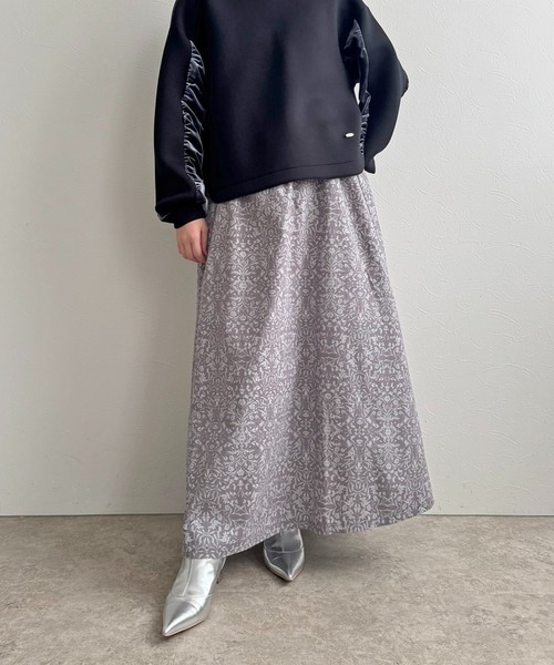 LHELBIE(レルビエ)の「コーデュロイフレアスカート(スカート・レディース・グレー/ネイビー/レッド・M)」の18枚目の写真