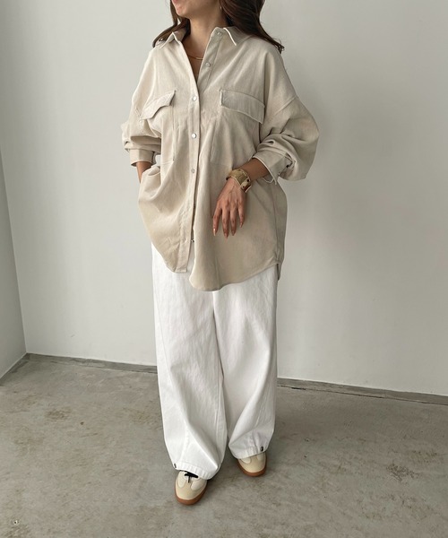 210nouve（トゥージュヌーブ）の「コーデュロイ オーバーサイズ シャツ（シャツ/ブラウス・レディース・アイボリー/ブラウン/グレー・FREE）」の14枚目の写真