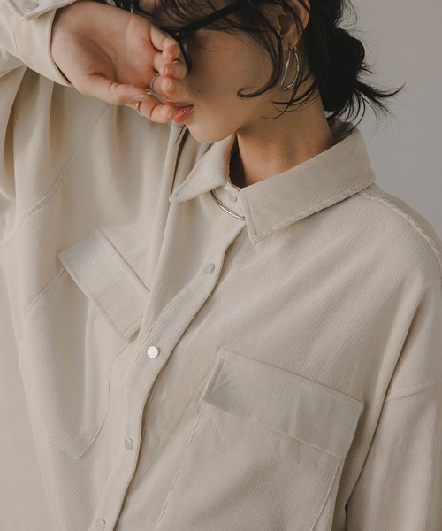 210nouve（トゥージュヌーブ）の「コーデュロイ オーバーサイズ シャツ（シャツ/ブラウス・レディース・アイボリー/ブラウン/グレー・FREE）」の10枚目の写真