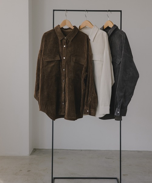 210nouve（トゥージュヌーブ）の「コーデュロイ オーバーサイズ シャツ（シャツ/ブラウス・レディース・アイボリー/ブラウン/グレー・FREE）」の21枚目の写真