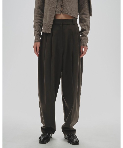 TODAYFUL Tapered Tuck Trousers 12520710（その他パンツ）｜TODAYFUL