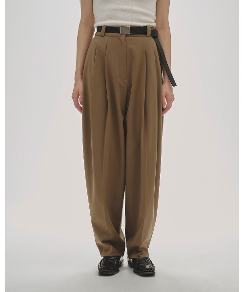 【新品】todayful Tapered Tuck Trousers TODAYFUL Tapered Tuck Trousers 12520710（その他パンツ）｜TODAYFUL