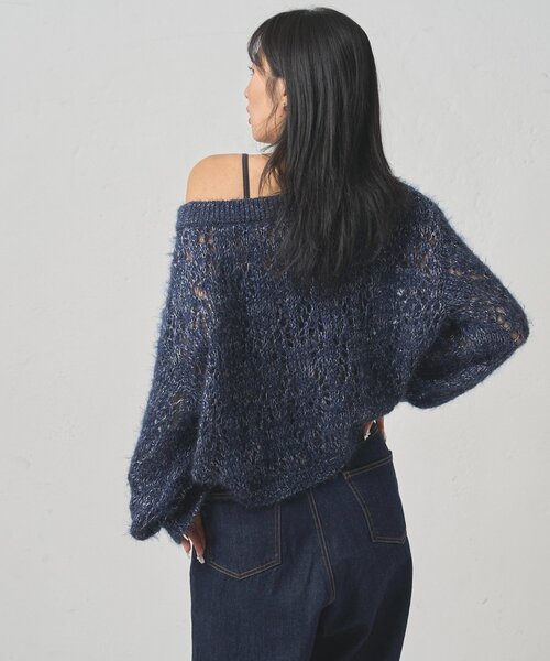 WHO'S WHO gallery（フーズフーギャラリー）の「【WEB限定】HiNTラメオフショルニット（ニット/セーター・レディース・グレー/ブラウン/ネイビー・FREE）」の13枚目の写真