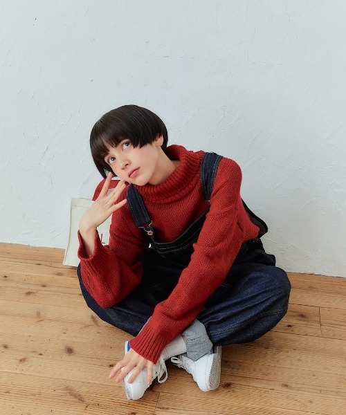 KALENO(カレノ)の「loose turtle knit(ニット/セーター・レディース・ベージュ・FREE)」の2枚目の写真
