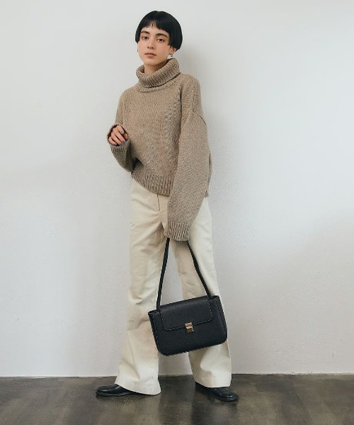 KALENO(カレノ)の「loose turtle knit(ニット/セーター・レディース・ベージュ・FREE)」の3枚目の写真