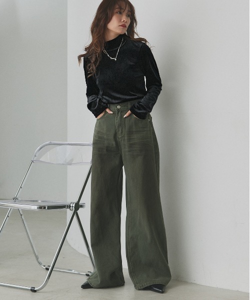 ad thie(アドティエ)の「ベロア ハイネックトップス(Tシャツ/カットソー・レディース・チャコール/オフホワイト/ダークブラウン/ブラック・FREE)」の18枚目の写真