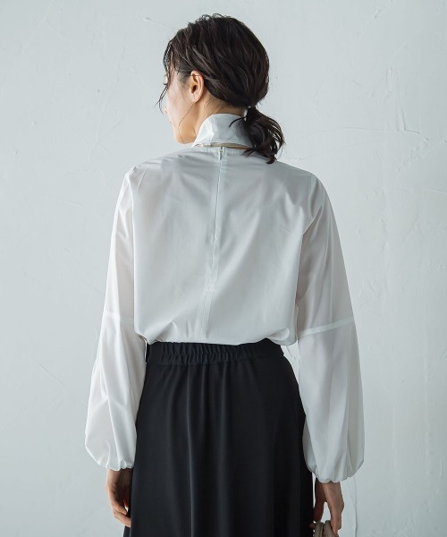 LAUTREAMONT(ロートレアモン)の「フォルムボウタイブラウス≪洗濯機で洗える≫(シャツ/ブラウス・レディース・ホワイト/グリーン/キャメル/ブラック・9号)」の14枚目の写真
