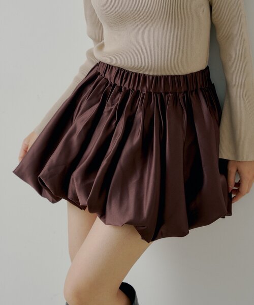 Chico（チコ）の「ボリュームフレアバルーンスカート（スカート・レディース・ベージュ/ブラウン/ブラック・FREE）」の3枚目の写真