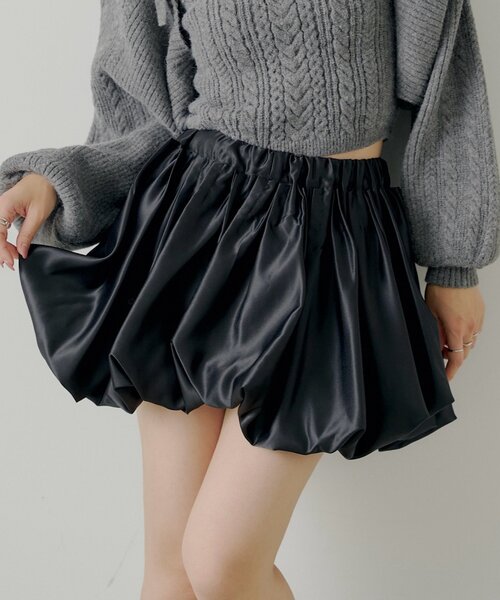 Chico（チコ）の「ボリュームフレアバルーンスカート（スカート・レディース・ベージュ/ブラウン/ブラック・FREE）」の2枚目の写真