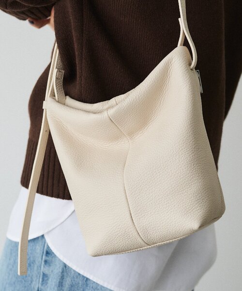 russet（ラシット）の「【再値下げ】レザーミニショルダーバッグ（ショルダーバッグ・レディース・ブラック/アイボリー/グレー系その他・FREE）」の12枚目の写真