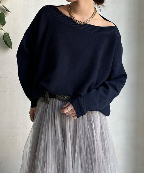 DouDou（ドゥドゥ）の「ボートネックプルオーバー（ニット/セーター・レディース・グレイッシュベージュ/ブラック/グレー/レッド/ブラウン/ピンク/オフホワイト/ネイビー・FREE）」の6枚目の写真