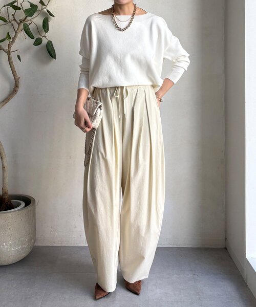 DouDou（ドゥドゥ）の「ボートネックプルオーバー（ニット/セーター・レディース・グレイッシュベージュ/ブラック/グレー/レッド/ブラウン/ピンク/オフホワイト/ネイビー・FREE）」の10枚目の写真