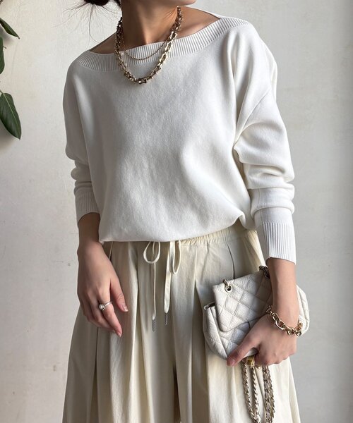 DouDou（ドゥドゥ）の「ボートネックプルオーバー（ニット/セーター・レディース・グレイッシュベージュ/ブラック/グレー/レッド/ブラウン/ピンク/オフホワイト/ネイビー・FREE）」の14枚目の写真