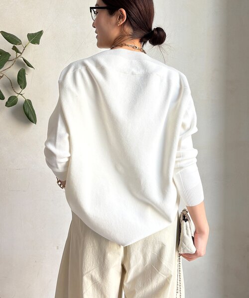 DouDou（ドゥドゥ）の「ボートネックプルオーバー（ニット/セーター・レディース・グレイッシュベージュ/ブラック/グレー/レッド/ブラウン/ピンク/オフホワイト/ネイビー・FREE）」の17枚目の写真