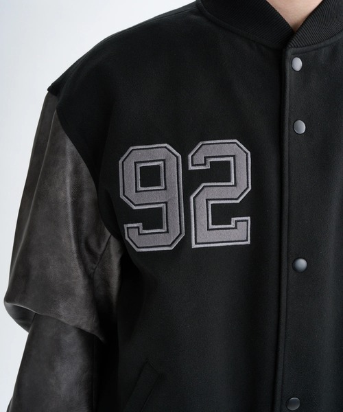 ELEMENT(エレメント)の「ELEMENT メンズ STADIUM JACKET ジャケット 【2025年秋冬モデル】 @autumn/エレメントスタジアムジャンパー(スタジャン)(ブルゾン・メンズ・ホワイト×ブラック/ブラック・MEDIUM/LARGE/X-LARGE)」の5枚目の写真