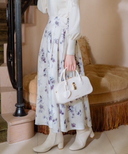 WILLSELECTION（ウィルセレクション）の「フラワープリントボリュームタックスカート（スカート・レディース・ホワイト系その他/レッド系その他/ブラウン系その他・FREE）」の2枚目の写真