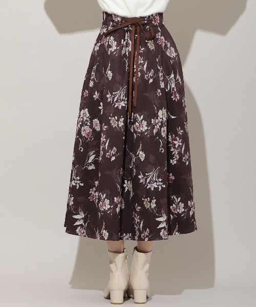 WILLSELECTION（ウィルセレクション）の「フラワープリントボリュームタックスカート（スカート・レディース・ホワイト系その他/レッド系その他/ブラウン系その他・FREE）」の19枚目の写真