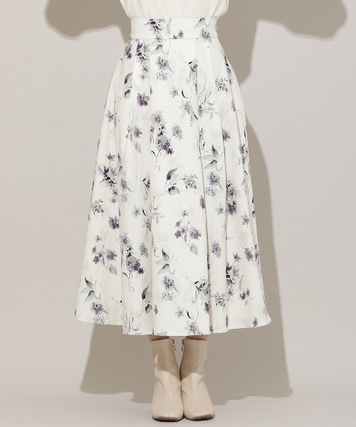 WILLSELECTION（ウィルセレクション）の「フラワープリントボリュームタックスカート（スカート・レディース・ホワイト系その他/レッド系その他/ブラウン系その他・FREE）」の10枚目の写真