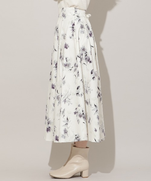 WILLSELECTION（ウィルセレクション）の「フラワープリントボリュームタックスカート（スカート・レディース・ホワイト系その他/レッド系その他/ブラウン系その他・FREE）」の11枚目の写真
