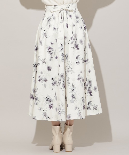 WILLSELECTION（ウィルセレクション）の「フラワープリントボリュームタックスカート（スカート・レディース・ホワイト系その他/レッド系その他/ブラウン系その他・FREE）」の12枚目の写真