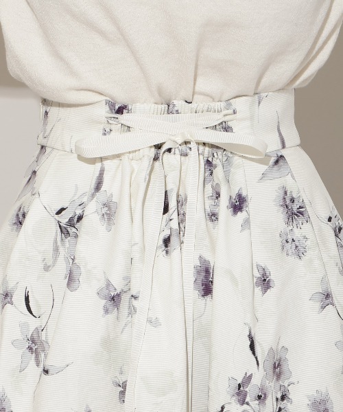 WILLSELECTION（ウィルセレクション）の「フラワープリントボリュームタックスカート（スカート・レディース・ホワイト系その他/レッド系その他/ブラウン系その他・FREE）」の14枚目の写真