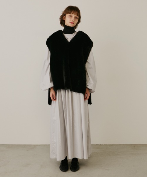 PERNA（ペルナ）の「サイドベルトファージレ（ベスト・レディース・ブラック/アイボリー・FREE）」の16枚目の写真