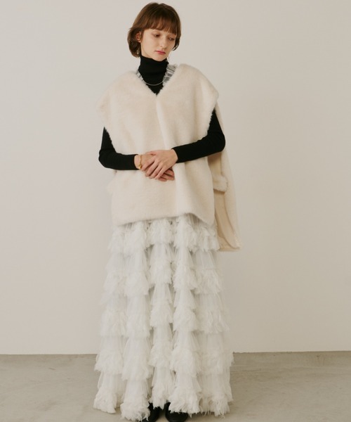 PERNA（ペルナ）の「サイドベルトファージレ（ベスト・レディース・ブラック/アイボリー・FREE）」の8枚目の写真