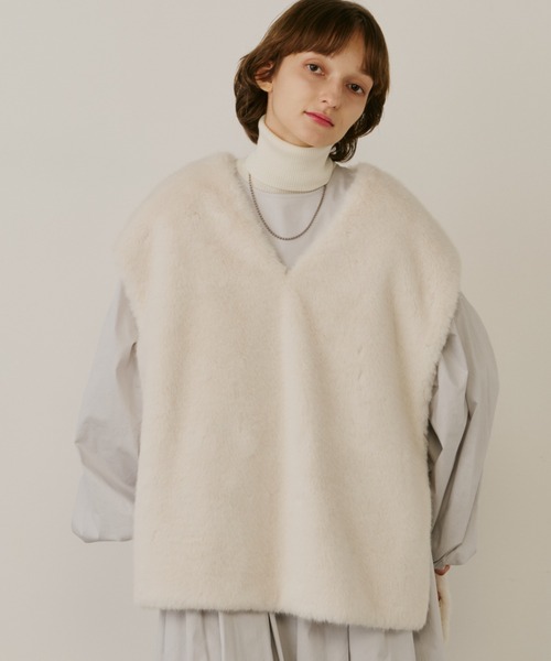 PERNA（ペルナ）の「サイドベルトファージレ（ベスト・レディース・ブラック/アイボリー・FREE）」の22枚目の写真