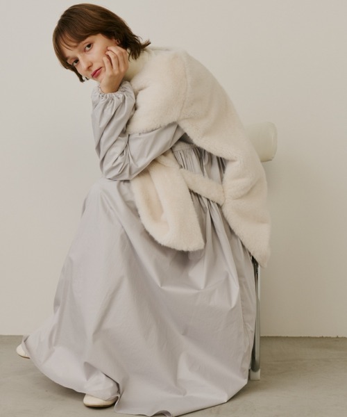 PERNA（ペルナ）の「サイドベルトファージレ（ベスト・レディース・ブラック/アイボリー・FREE）」の3枚目の写真