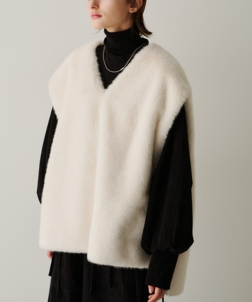 PERNA（ペルナ）の「サイドベルトファージレ（ベスト・レディース・ブラック/アイボリー・FREE）」の9枚目の写真