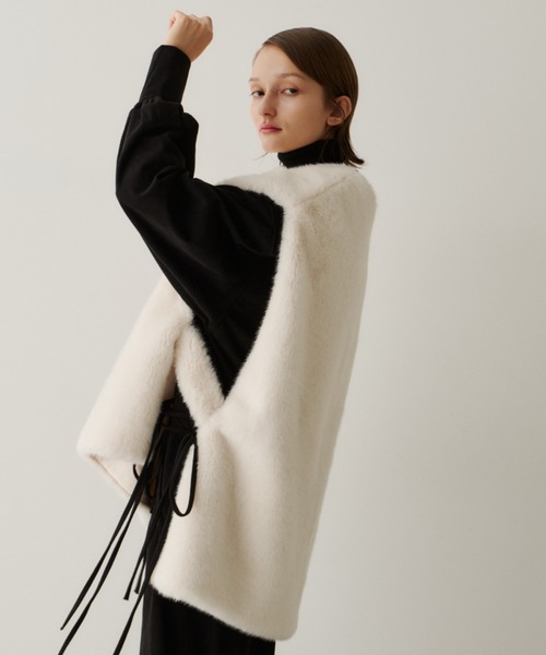 PERNA（ペルナ）の「サイドベルトファージレ（ベスト・レディース・ブラック/アイボリー・FREE）」の10枚目の写真